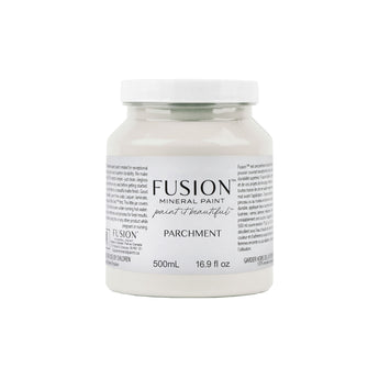 Fusion Mineral Paint pint jar in Parchment, an off-white shade with subtle green undertones, 500mL.