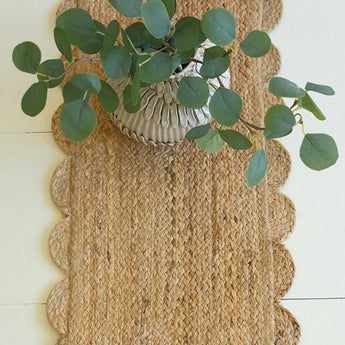 Scalloped Seagrass Table Runner