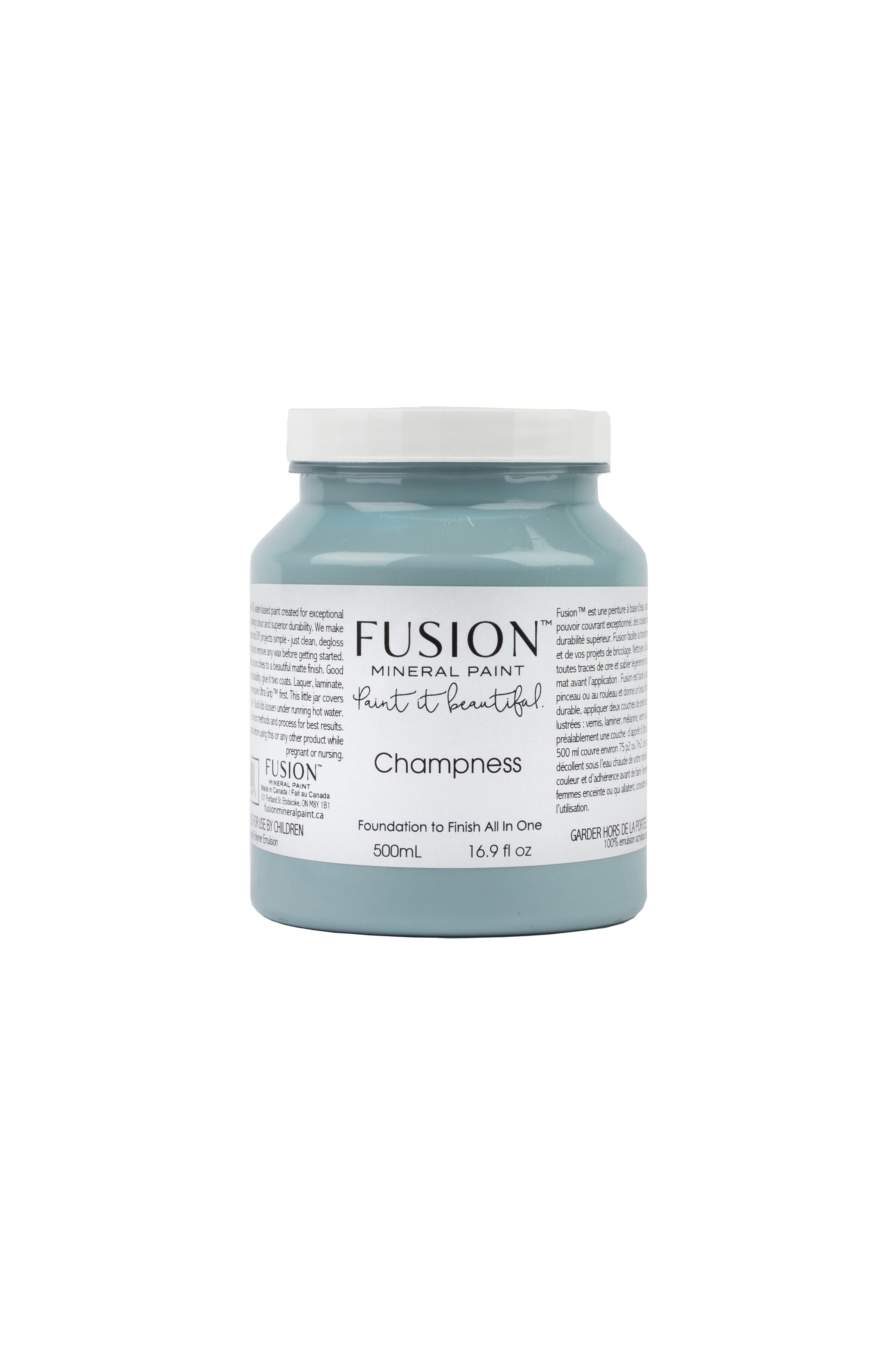 Fusion Mineral Paint pint jar in Champness, a classic crisp blue shade, 500mL.